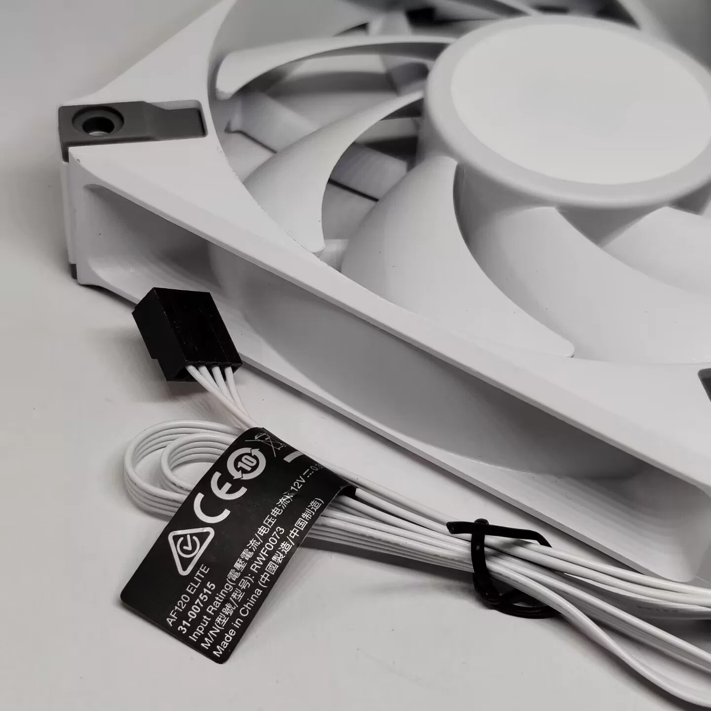 Corsair AF120 ELITE Silent 120 - Case Fan Controller incelemesi ve fiyatı